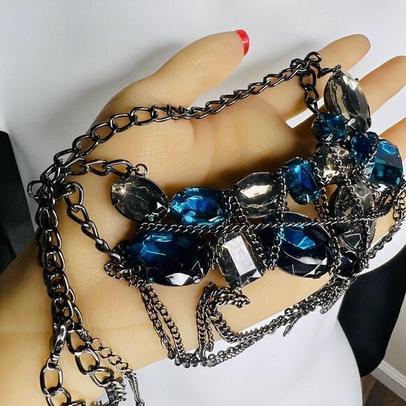 GLAMOROUS Gothic Dramatic Necklace Gun Metal Glass Acrylic Dangling Chains - Picture 2 of 13